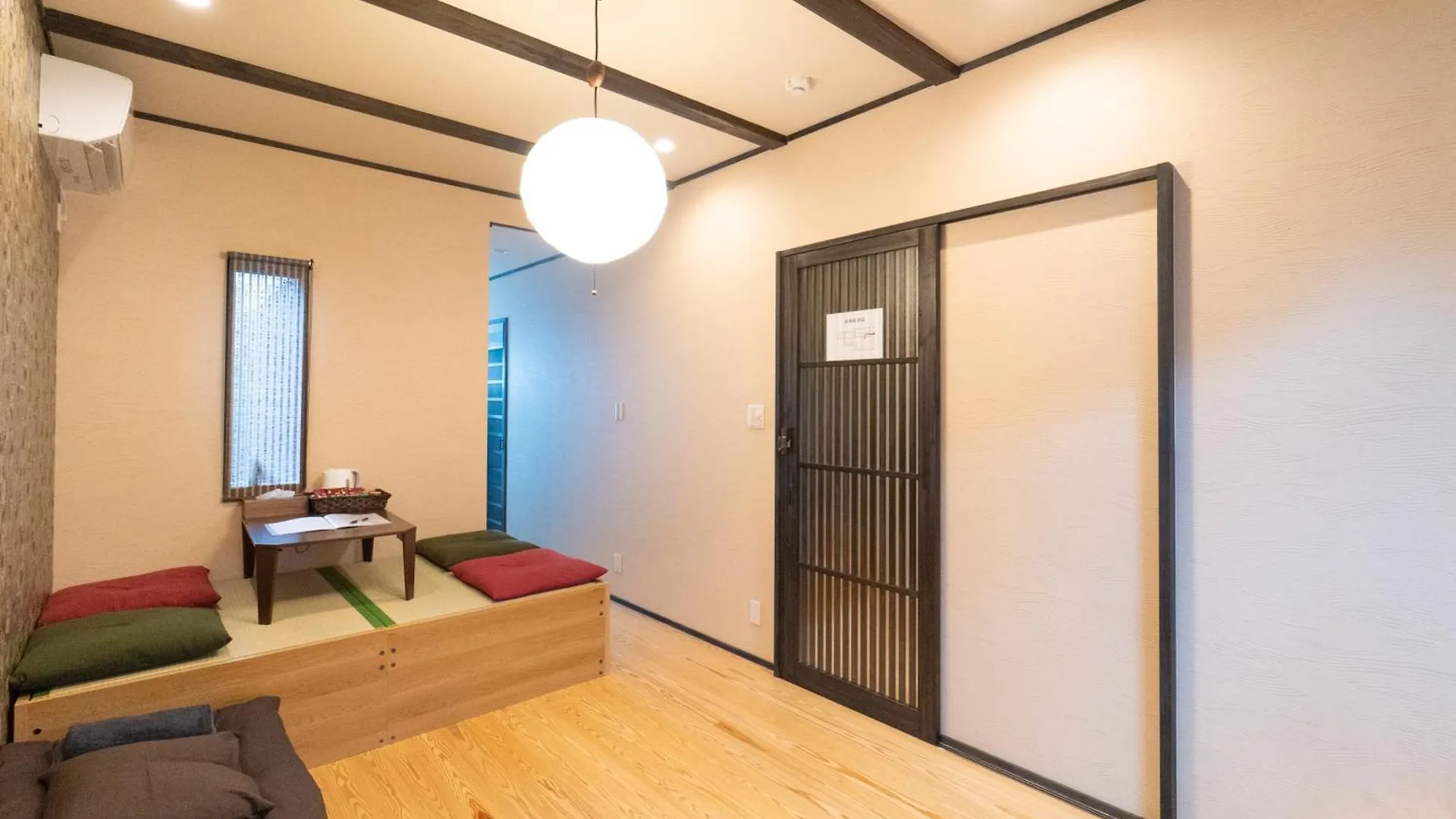 Guest house Etoile Shijo Omiya Hotel Kyoto Japan